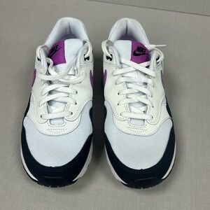 Air Max 1 BG purple, white, navy size 6.5y